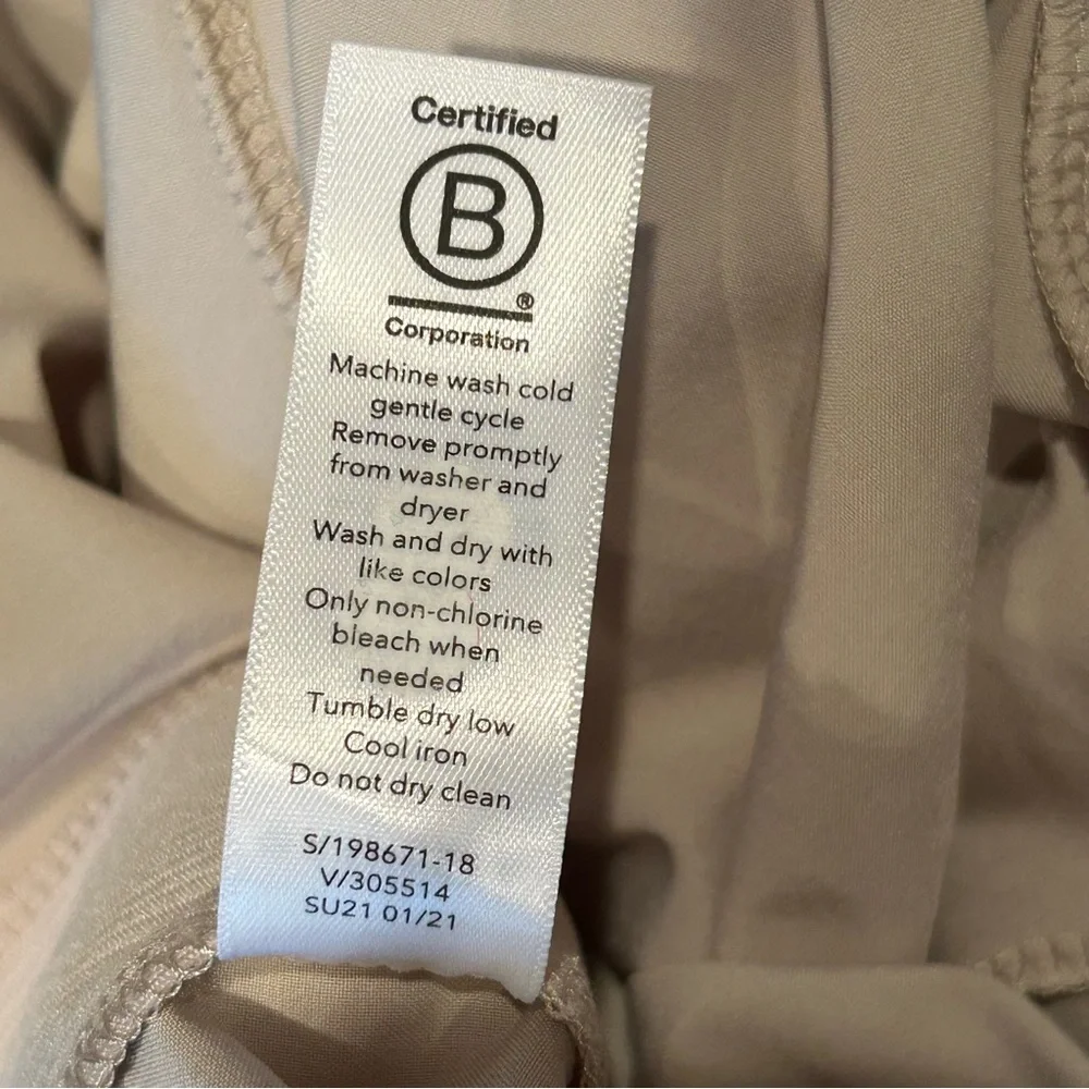 Athleta Womens Plus Brooklyn Ankle Pants Tan Size 26‎ Stretch Lightweight Travel